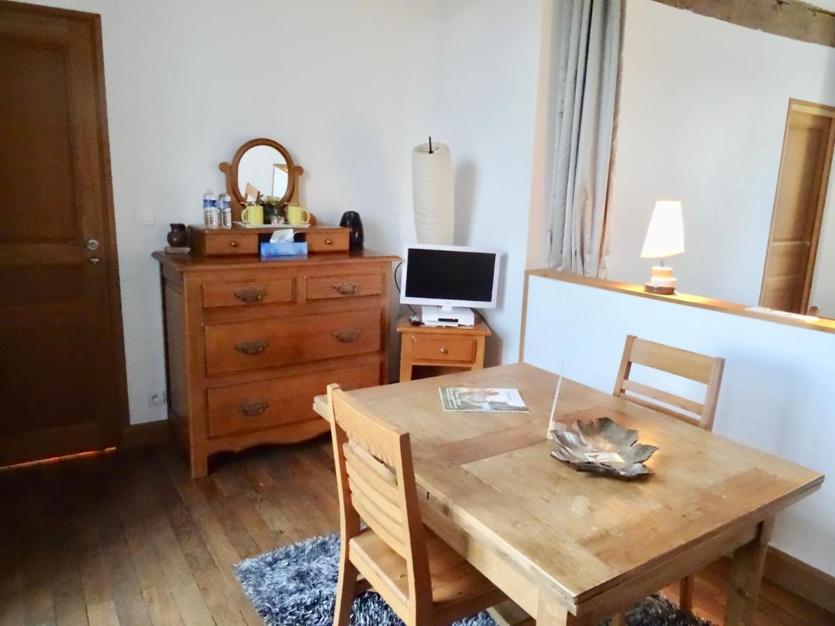 Soulgé-sur-ouette Manoir De La Grand'Cour B&B 외부 사진