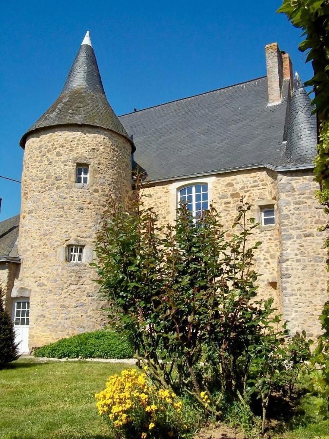 Soulgé-sur-ouette Manoir De La Grand'Cour B&B 외부 사진