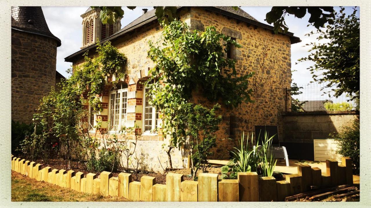 Soulgé-sur-ouette Manoir De La Grand'Cour B&B 외부 사진